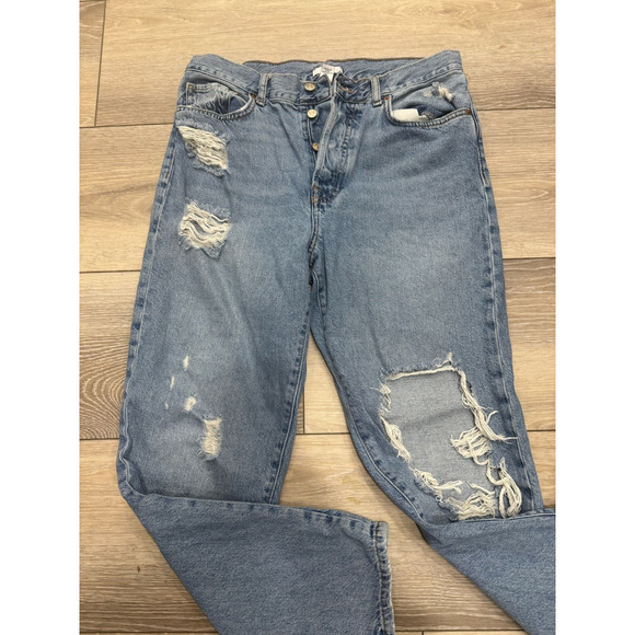Forever 21 distressed boyfriend jeans - Picture 2 of 6